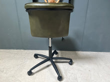 Load image into Gallery viewer, Ribbed Leather Office Swivel Chair in Green (PRE-ORDER NOW BACK IN STOCK 6-8 WEEKS)