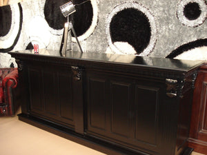 2.6m Black Front Counter