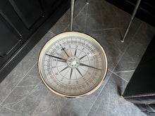 Load image into Gallery viewer, Metal Compass Table