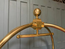 Load image into Gallery viewer, Bellboy Hotel Luggage Trolley/Cart in BRASS