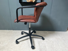 Load image into Gallery viewer, Ribbed Leather Office Swivel Chair in Tan