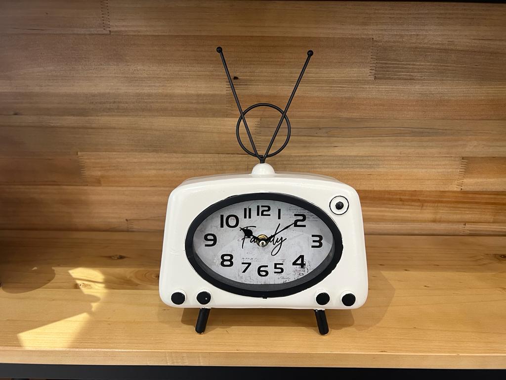 Retro 'Family' TV Clock – John Cowell Limited
