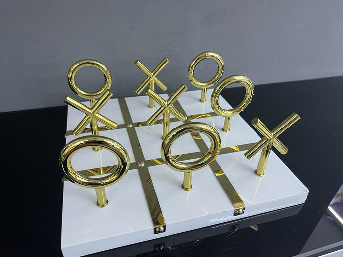 Quality White and Gold Standing Noughts & Crosses Game Set