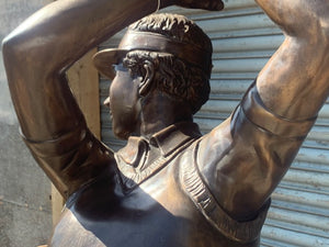 Exceptional Cast Bronze Golfer