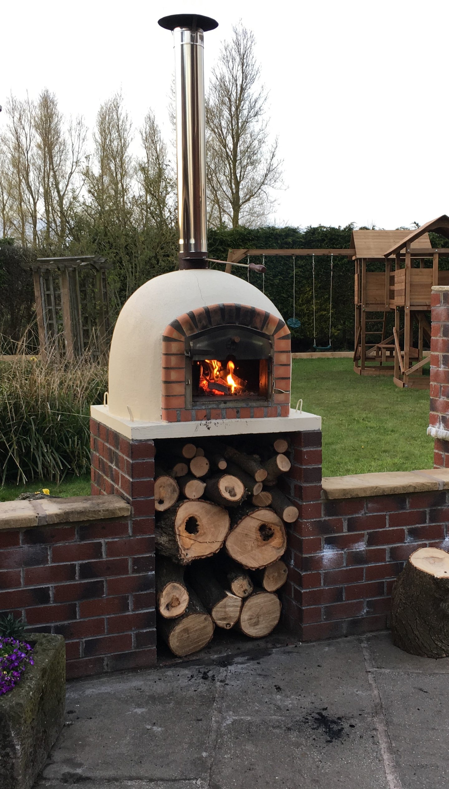 Wood-Fired Brick Pizza Oven 🍕