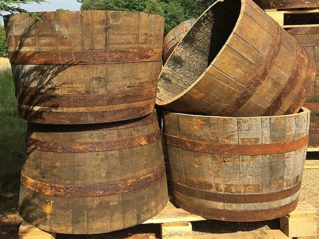 Oak Cut Half Whiskey Barrel
