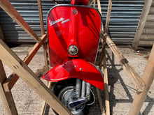 Load image into Gallery viewer, 1970&#39;s Super Sprint Vespa