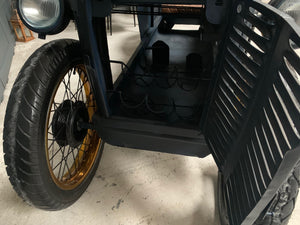 vintage-original-racing-car-metal-bottlerack-mini-bar-minibar-home-bar-homebar-pub-drinks-cocktail-wine-furniture-counter-winerack-unique-impressive-blue-gold