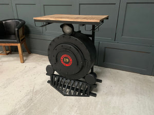 steam-engine-bar-counter-mini-bar-minibar-wine-winerack-counter-furniture-unique-homefurniture-home-decoration