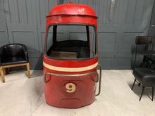 Load image into Gallery viewer, Metal Gondola Seating Booth