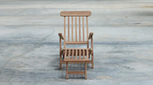 Load image into Gallery viewer, Teak Steamer Chair/Lounger
