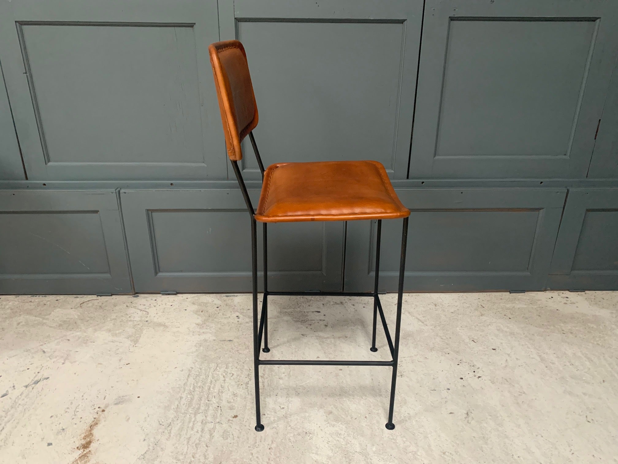 Tan leather sales bar chairs