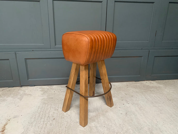 Ribbed Leather Pommel Horse Bar Stool in Tan