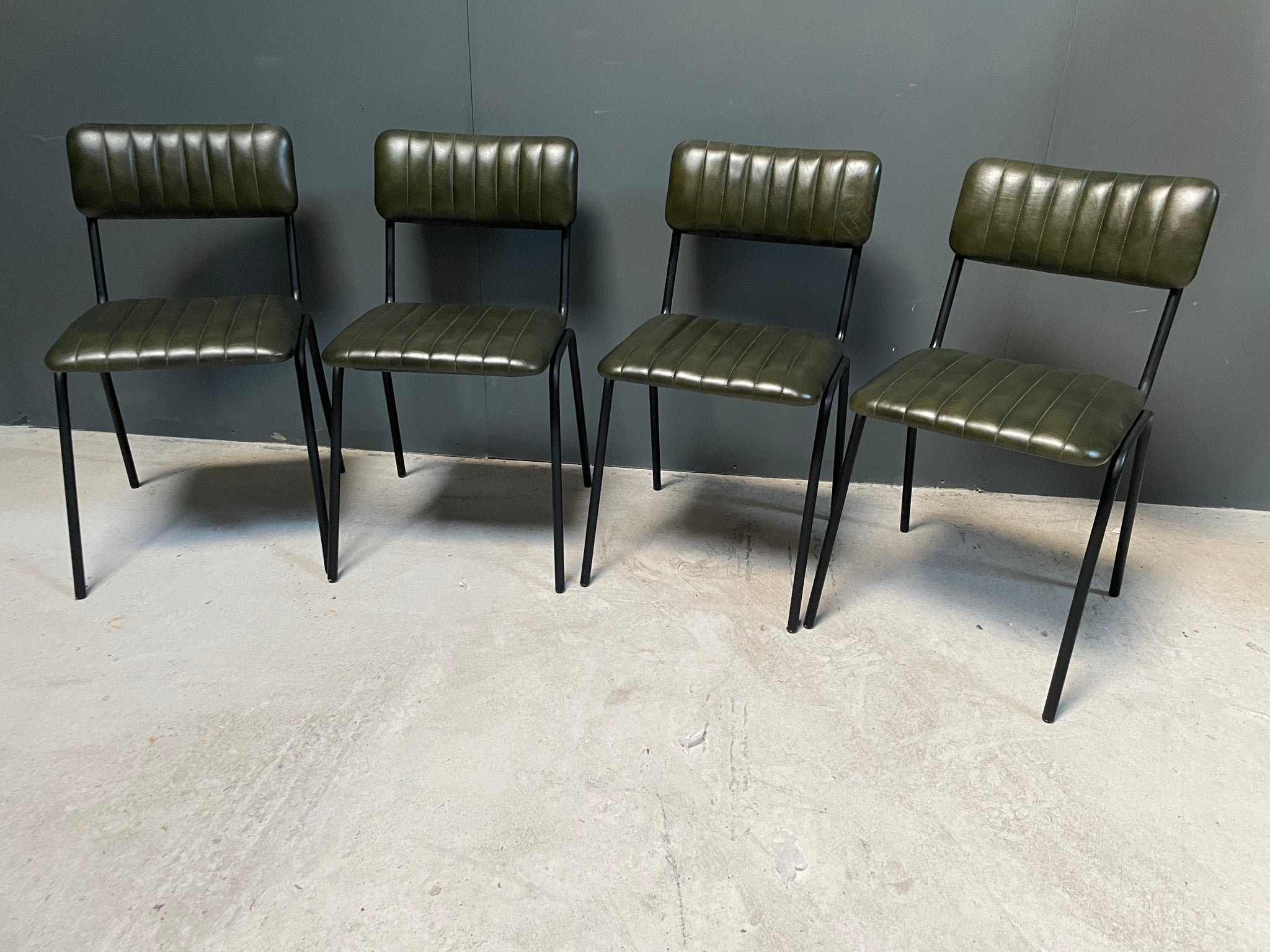 Dark green online leather dining chairs