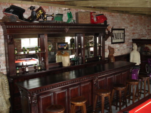 3.6m Period Mahogany Front Counter & Mirrored Back Bar