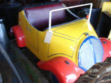 Load image into Gallery viewer, Original Noddy Car