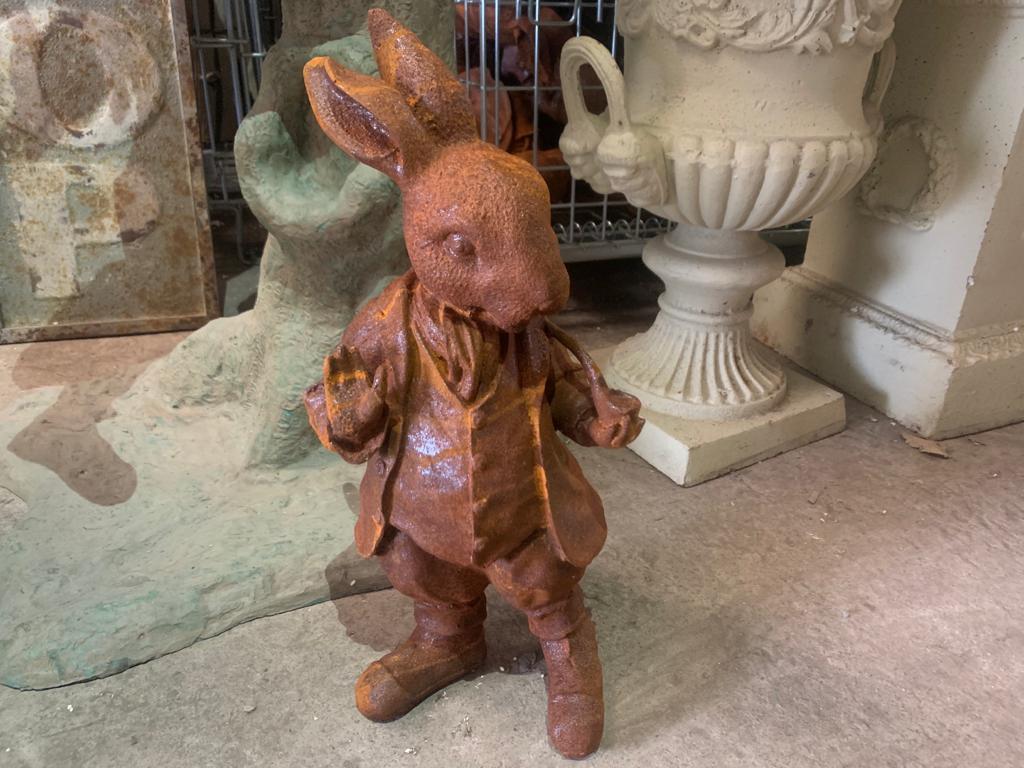Cast Iron Peter Rabbit Character Statue (Rabbit)