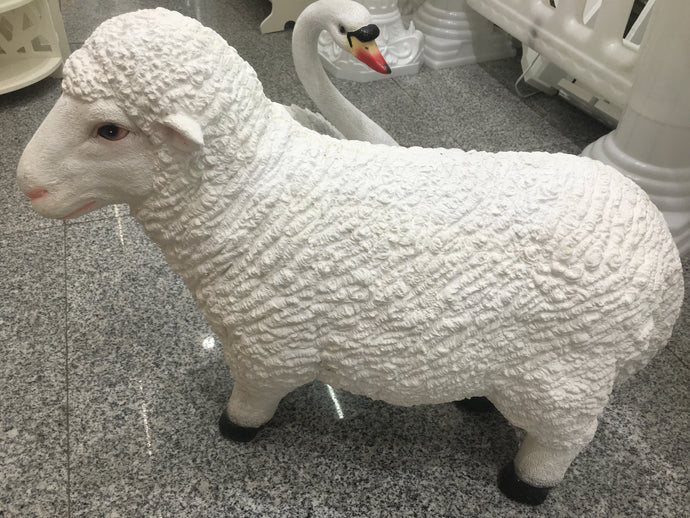 Resin Lamb (PRE ORDER NOW BACK IN STOCK 6 WEEKS)